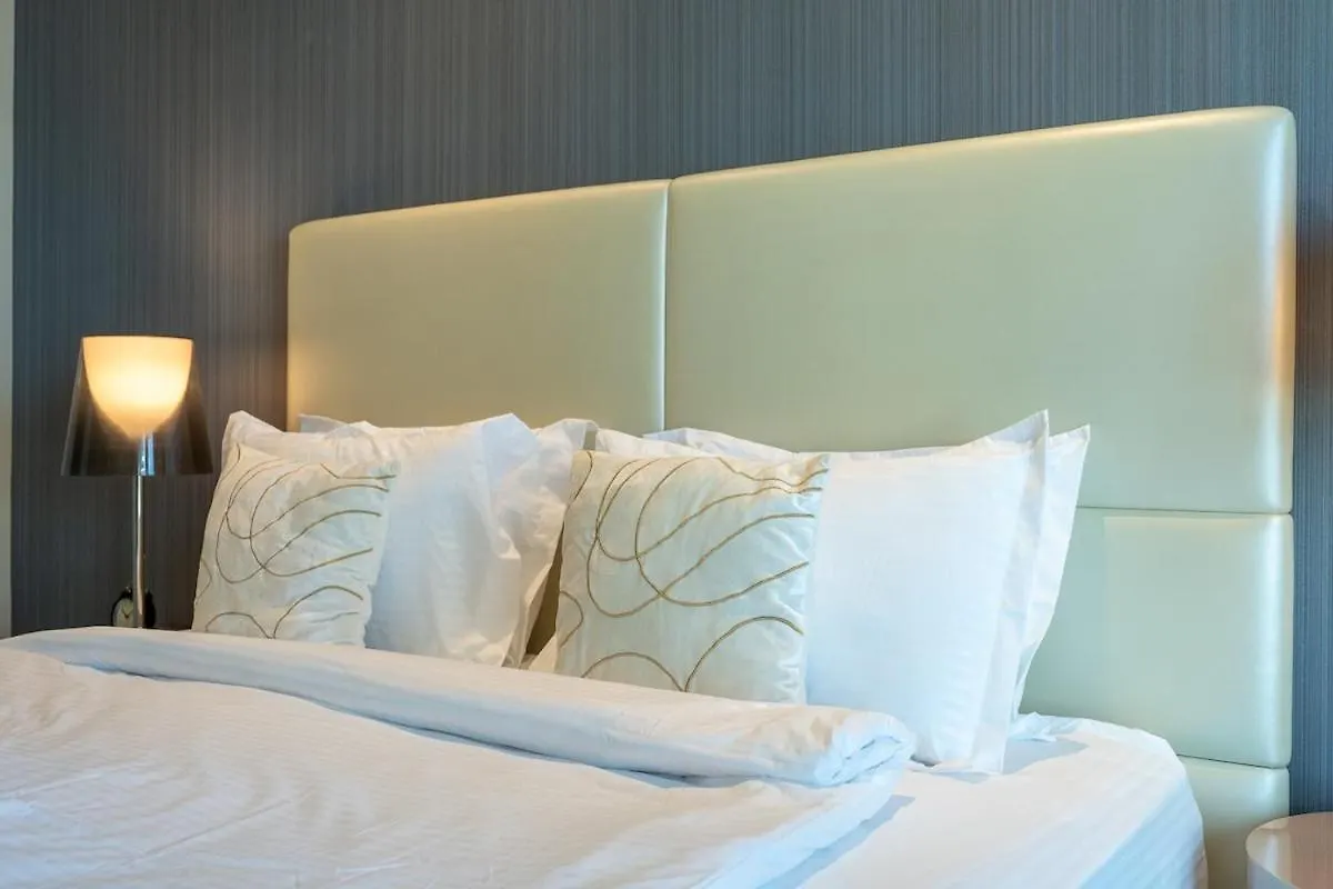 Luxurious 2-Bedroom Apartment In Business Bay Dubai